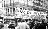 Filename : Mc Do en lute.jpg
Filesize : 140KB
Dimensions : 729x450
Date added : Mar 30, 2005 Mc Do en lute.jpg